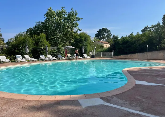 Mini-villa Lisa 30 Avec Piscine Acces A Pied *