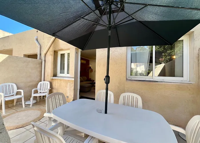 Сasa de vacaciones Mini-villa Lisa 30 Avec Piscine Acces A Pied