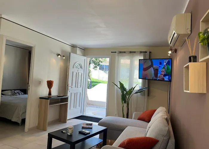 Mini-villa Lisa 30 Avec Piscine Acces A Pied Сasa de vacaciones Sari-Solenzara