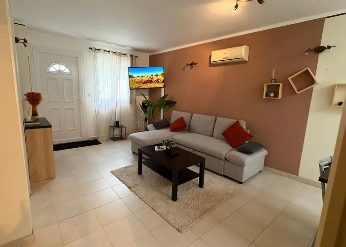 Mini-villa Lisa 30 Avec Piscine Acces A Pied Сasa de vacaciones